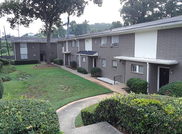 Highland Circle Apartments - Atlanta, GA