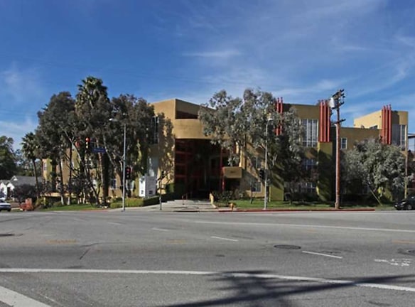 Park View Apartments - Los Angeles, CA
