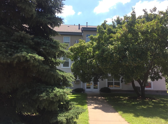 Carmen Court Apartments - Inver Grove Heights, MN