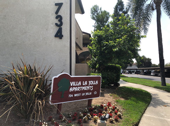 Villa La Jolla Apartments - Placentia, CA