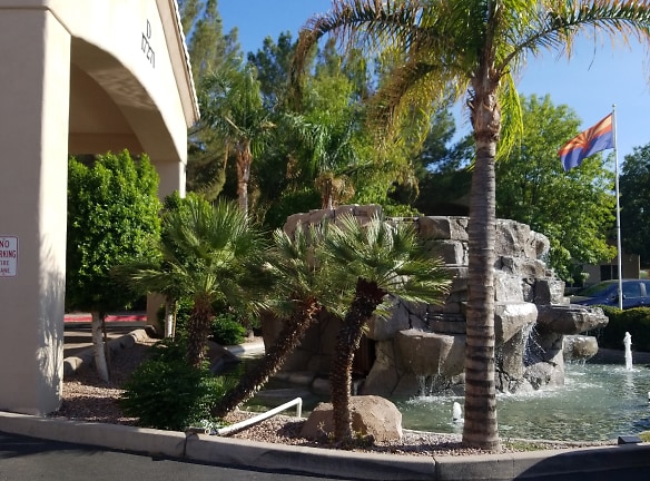 The Montecito Senior Livin Apartments - Peoria, AZ