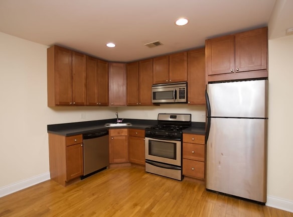 2832 N Albany Ave unit CN - Chicago, IL
