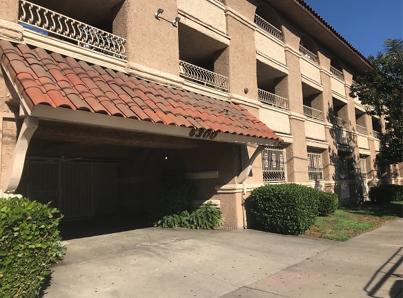 Lankershim Apartments - North Hollywood, CA