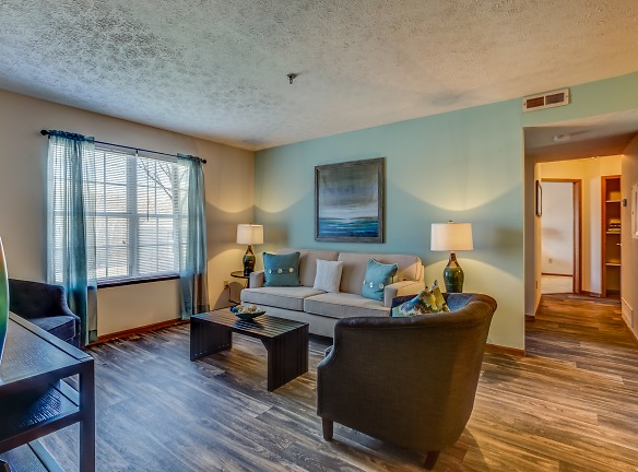 Lake Forest Apartments - Westerville, OH