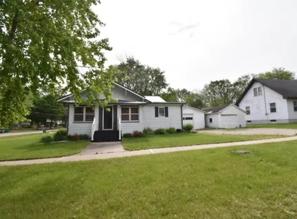 716 3rd Ave NE unit N/A - Independence, IA