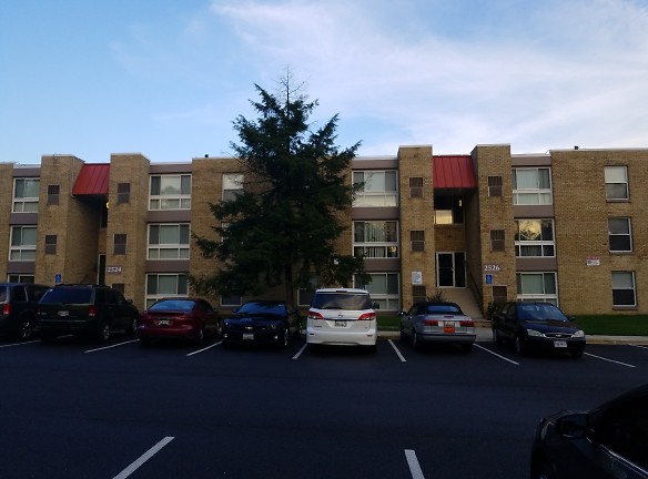 Arnold Gardens Apartments - Suitland, MD