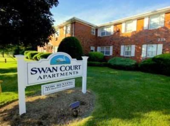 Swan Court Apartments - Rochelle Park, NJ