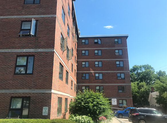 Feaster Apartments - Portsmouth, NH
