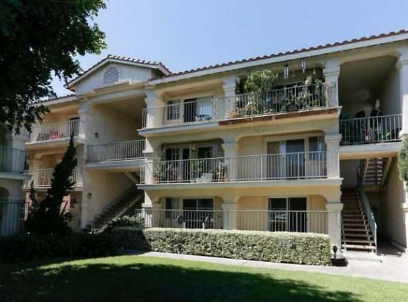 San Miguel Apartments - Huntington Beach, CA