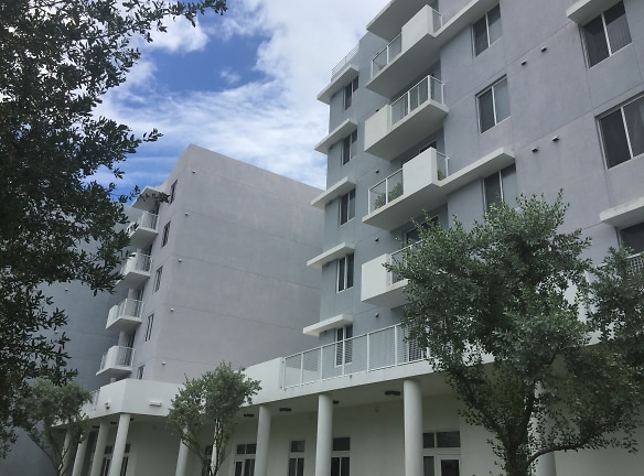 Casa Matias Apartments - Naranja, FL