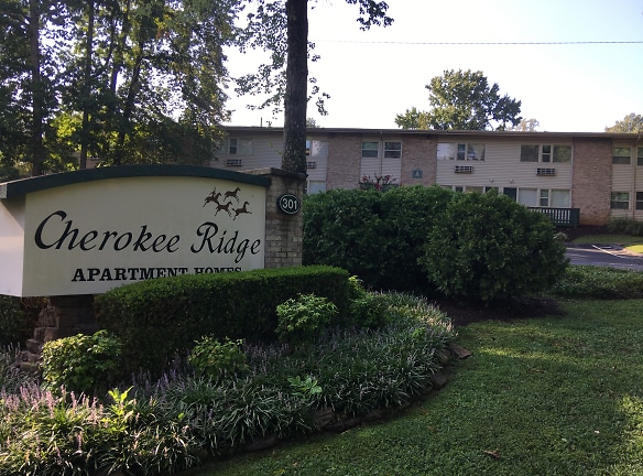 Cherokee Ridge Apartments - Knoxville, TN