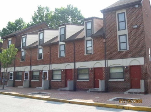 Silver Park West Apartments - Baltimore, MD