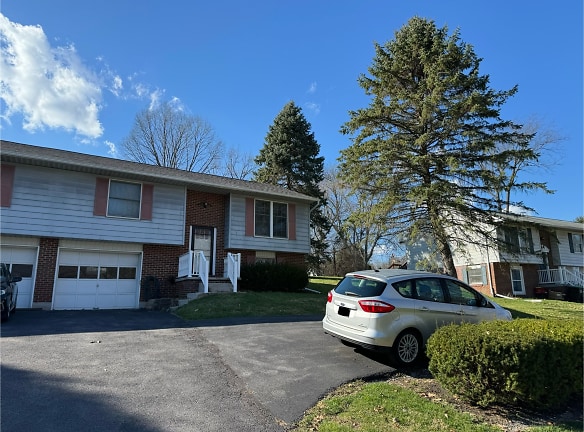 297 Easterly Pkwy - State College, PA