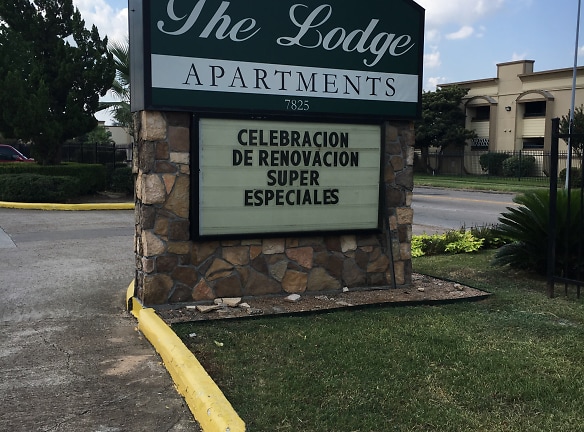The Lodge Apartments - Houston, TX