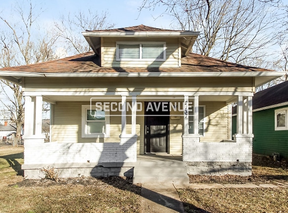 2137 N Dexter St - Indianapolis, IN