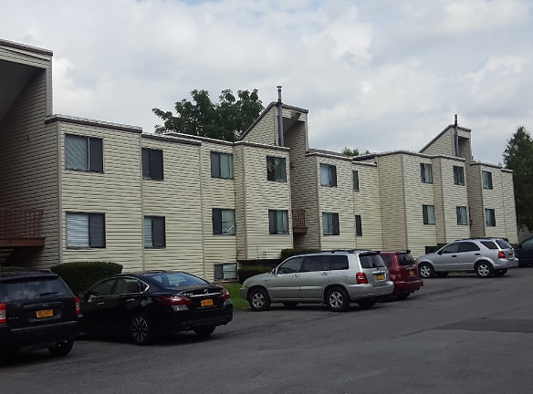Cedar Ridge Apartments - Syracuse, NY