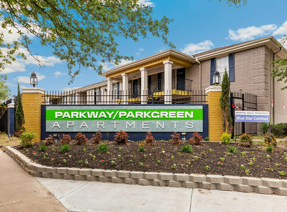 Parkway & Parkgreen At Bellaire Apartments - Houston, TX