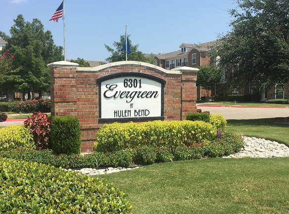 Evergreen At Hulen Bend Apartments - Fort Worth, TX