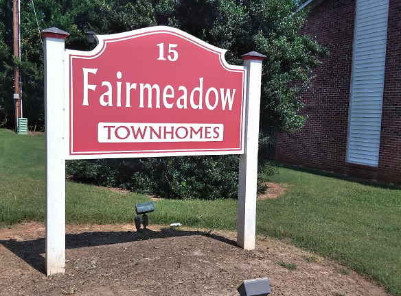 Fairmeadow Townhomes Apartments - Greenville, SC