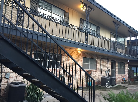 Orleans Apartments - Bay City, TX