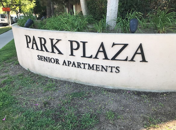 Park Plaza West Senior Apartments - North Hollywood, CA