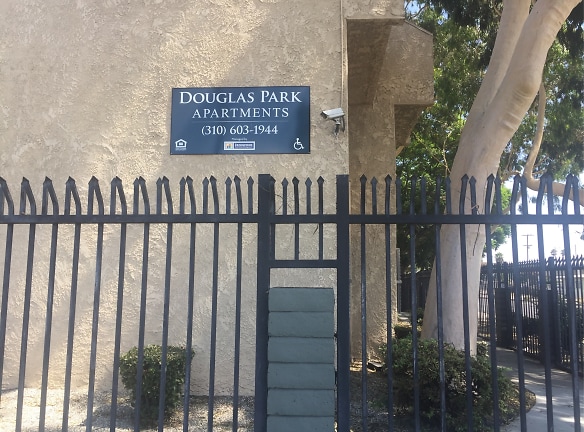 Douglas Park Apartments - Compton, CA