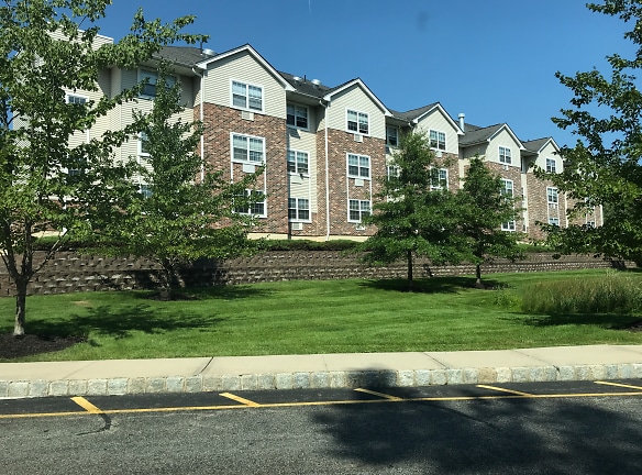 Airmont Gardens Apartments - Suffern, NY