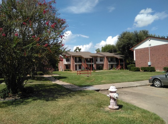 Mid Towne Apartments - Tomball, TX