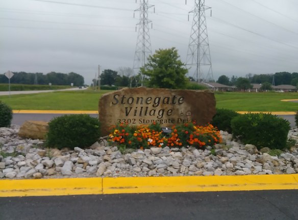 Stonegate Village Apartments - New Castle, IN