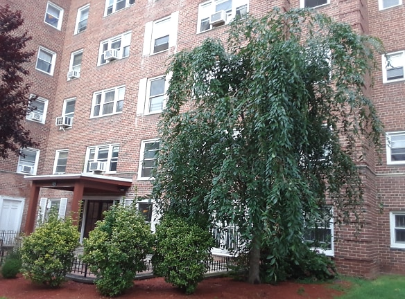 Colonial Apartments - Elizabeth, NJ
