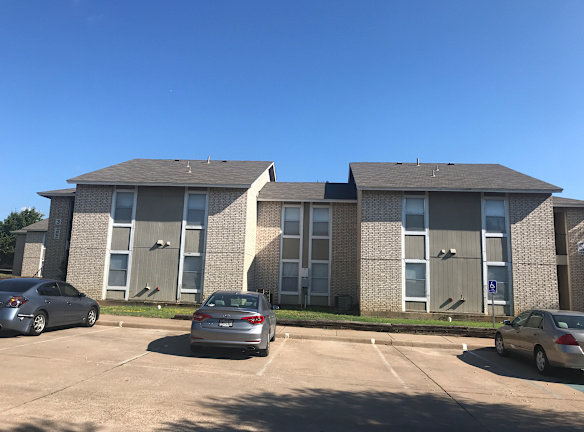 Woodstock Square Apartments - Joshua, TX