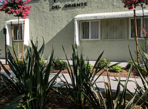 Verdes Del Oriente Apartments - San Pedro, CA