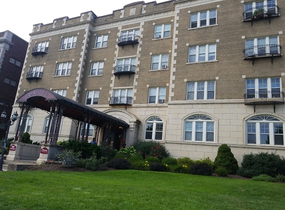 Haddon Hall Apartments - Rochester, NY