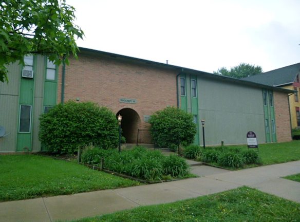 600 S 4th St unit 37 (M-009) - Terre Haute, IN