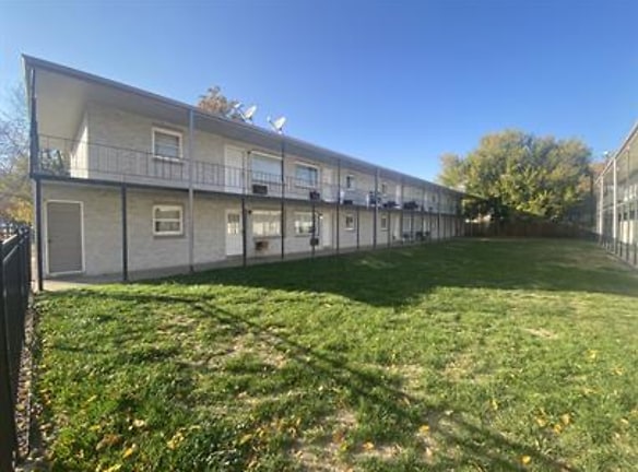 1105 7th St unit 3 - Greeley, CO