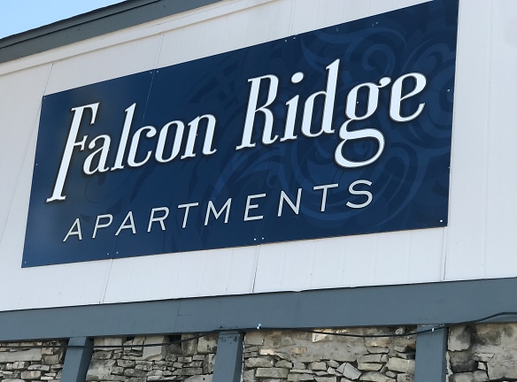 Falcon Ridge Apartments - Universal City, TX