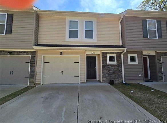 2632 Middle Br Bnd - Fayetteville, NC
