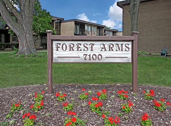 Forest Arms Apartments - Milwaukee, WI