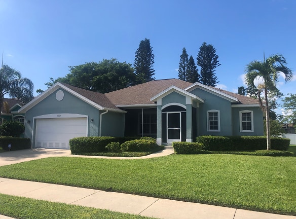 8607 46th Ave Cir W - Bradenton, FL