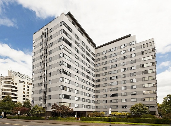 Vista St. Clair Apartments - Portland, OR
