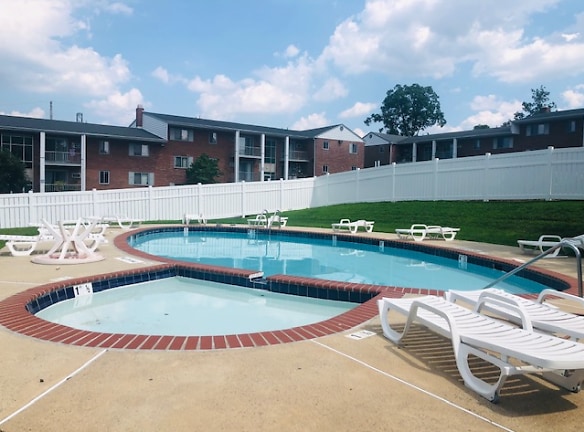 Belmont Village Apartments - King Of Prussia, PA