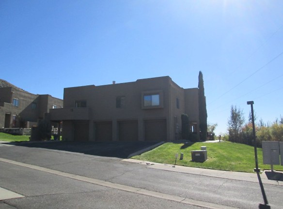 2900 Vista Del Rey NE unit 13B - Albuquerque, NM