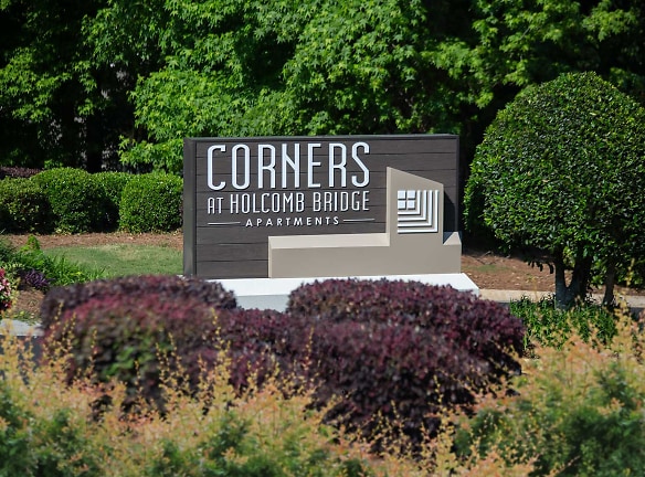 The Corners At Holcomb Bridge Apartments - Peachtree Corners, GA