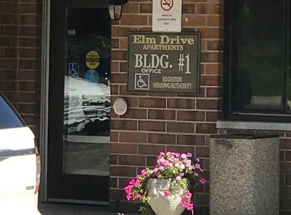 Elm Drive Apartments - Edgerton, WI