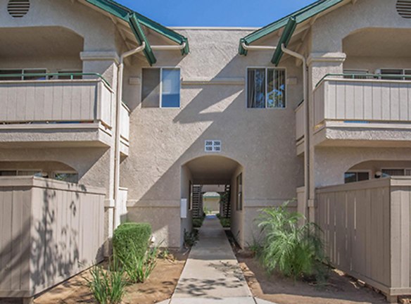 Sierra Hills Apartments - Clovis, CA