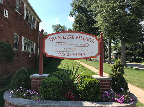 Park Lake Village Apartments - Parsippany, NJ