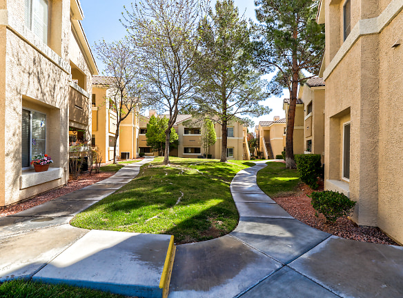 La Villa Estates Apartments - Las Vegas, NV