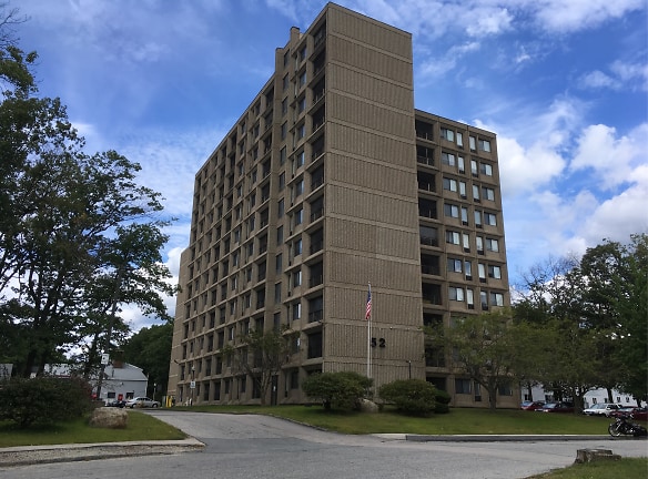 Lincoln Village Apartments - Worcester, MA