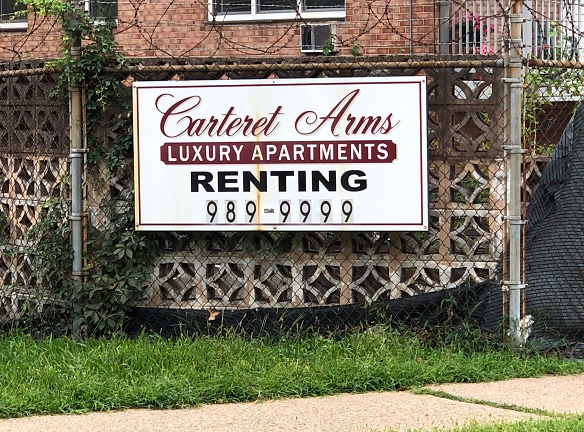 Carteret Arms Luxury Apartments - Trenton, NJ