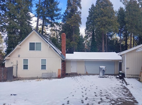 6621 Center View Dr - Pollock Pines, CA